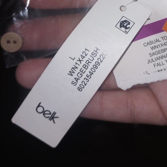 2/$15 Women's Wonderly Tiered Button Blouse Top Large NWT Sagebrush - Picture 2 of 2